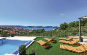 Cozy Home In Trogir With Wifi